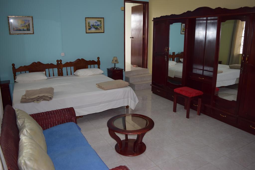 Mauri Holidays 'budgeted * La Gaulette